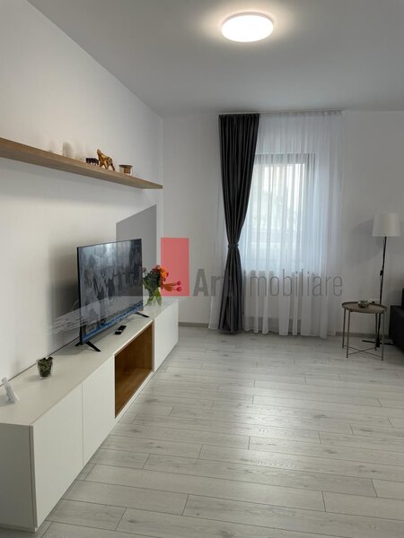 Aparatorii Patriei, apartament cu 2 camere de inchiriat, centrala, loc de parcare